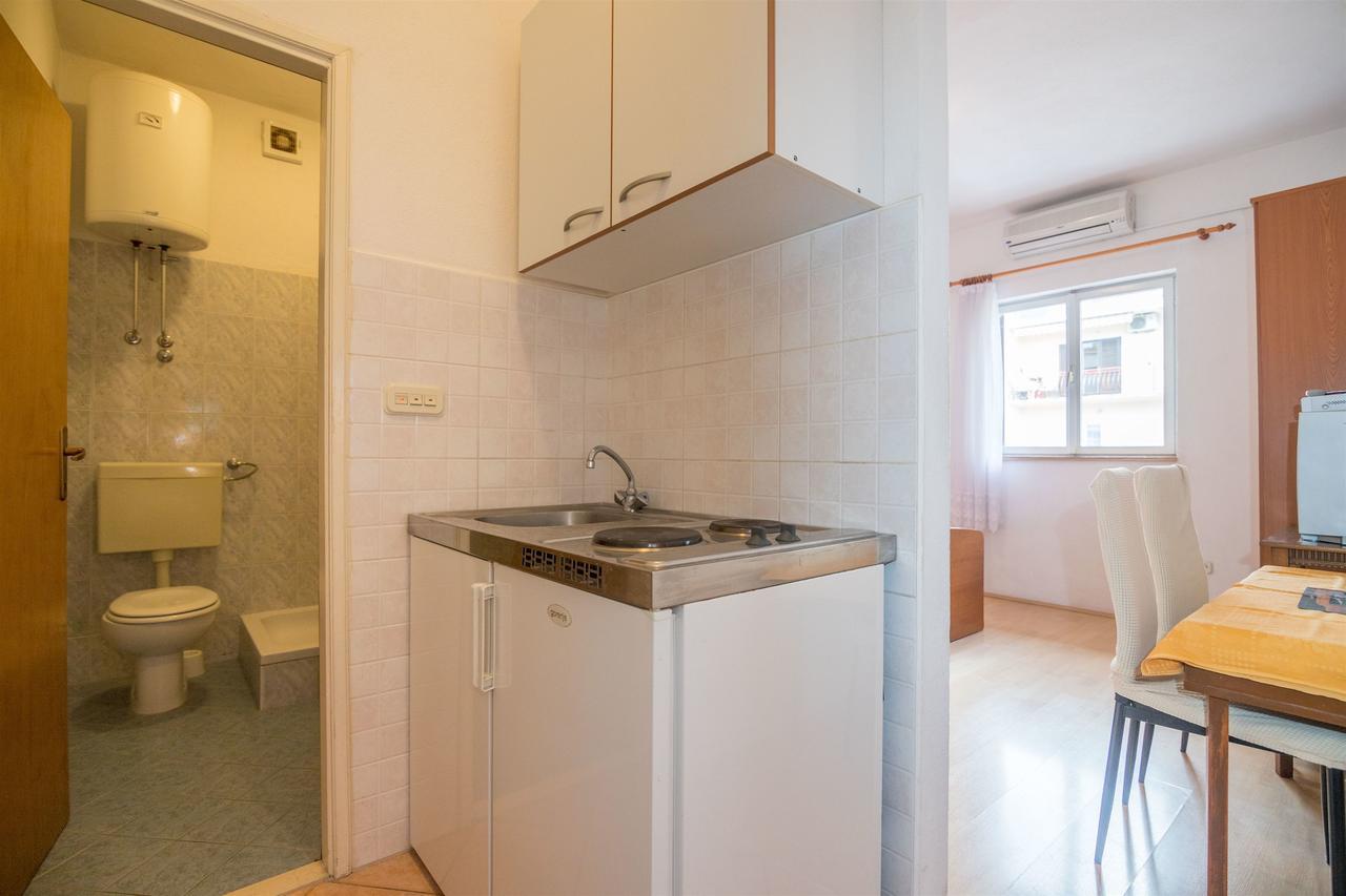 Apartments Zeljko Makarska Exterior foto